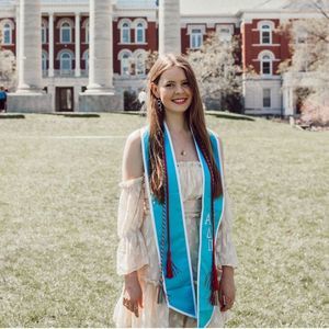 Meet your Posher, Madeleine